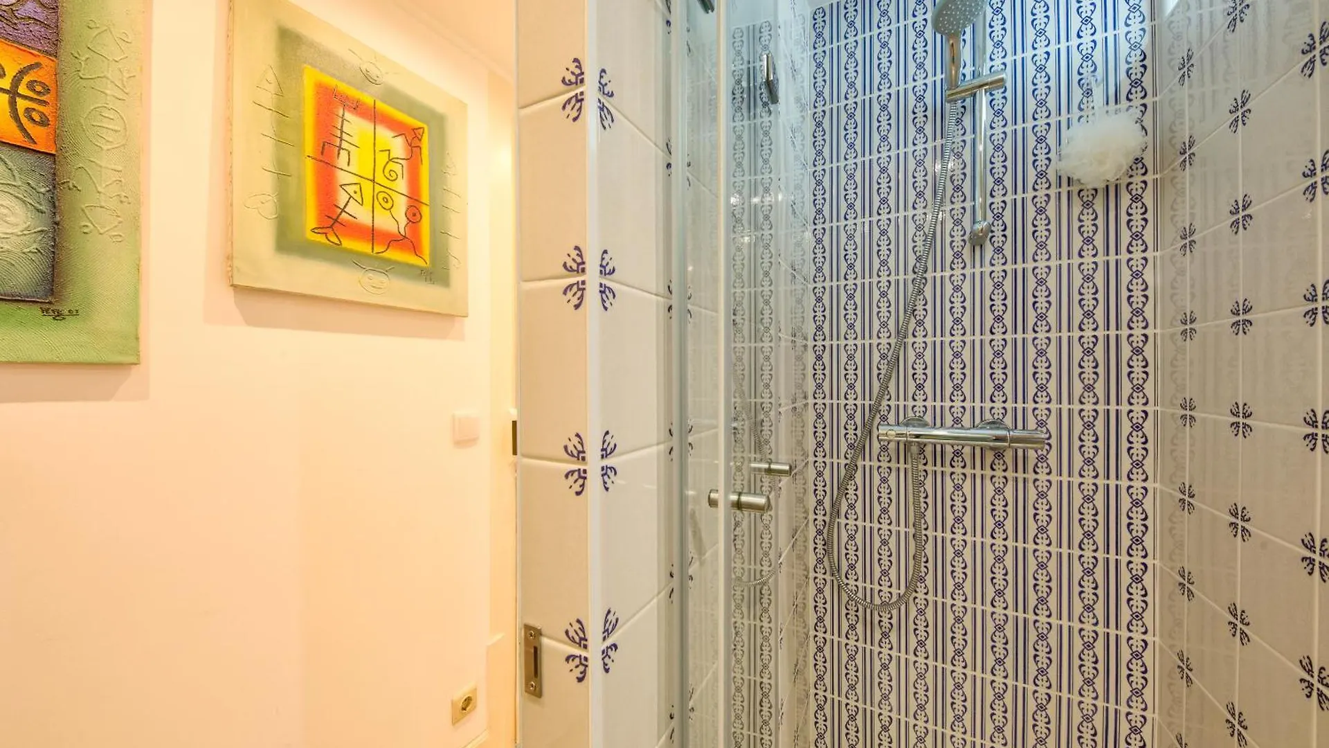 Adore Portugal Coimbra Guest House