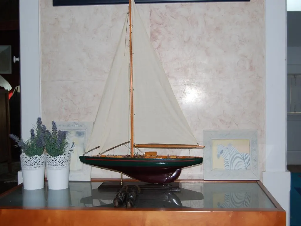 Adore Portugal Coimbra Guest House 0*,